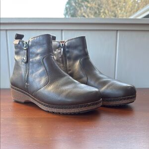 Pikolinos Leather Granada Ankle Boots
